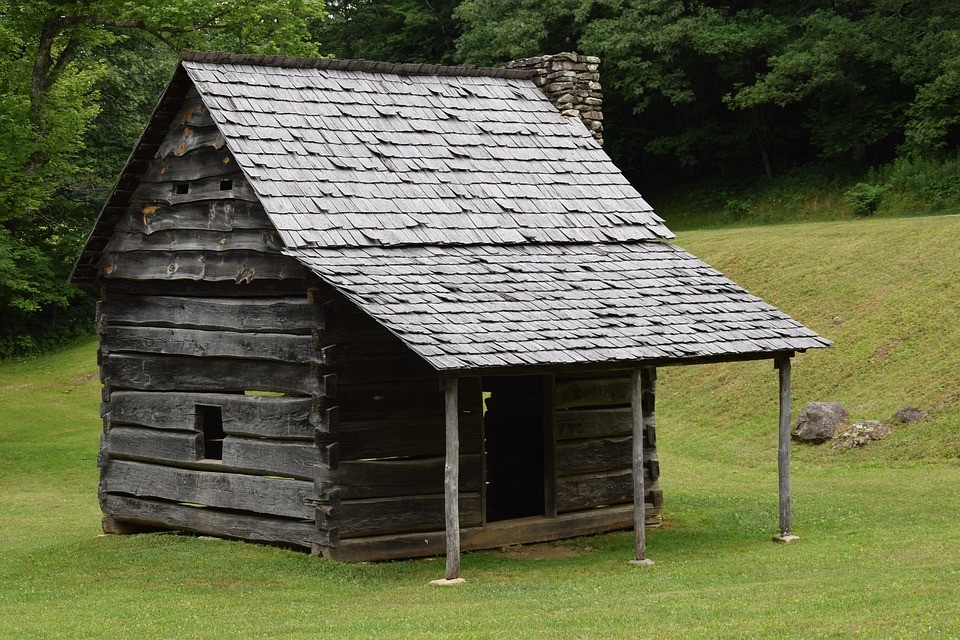 small cabin in the woods for sale uk