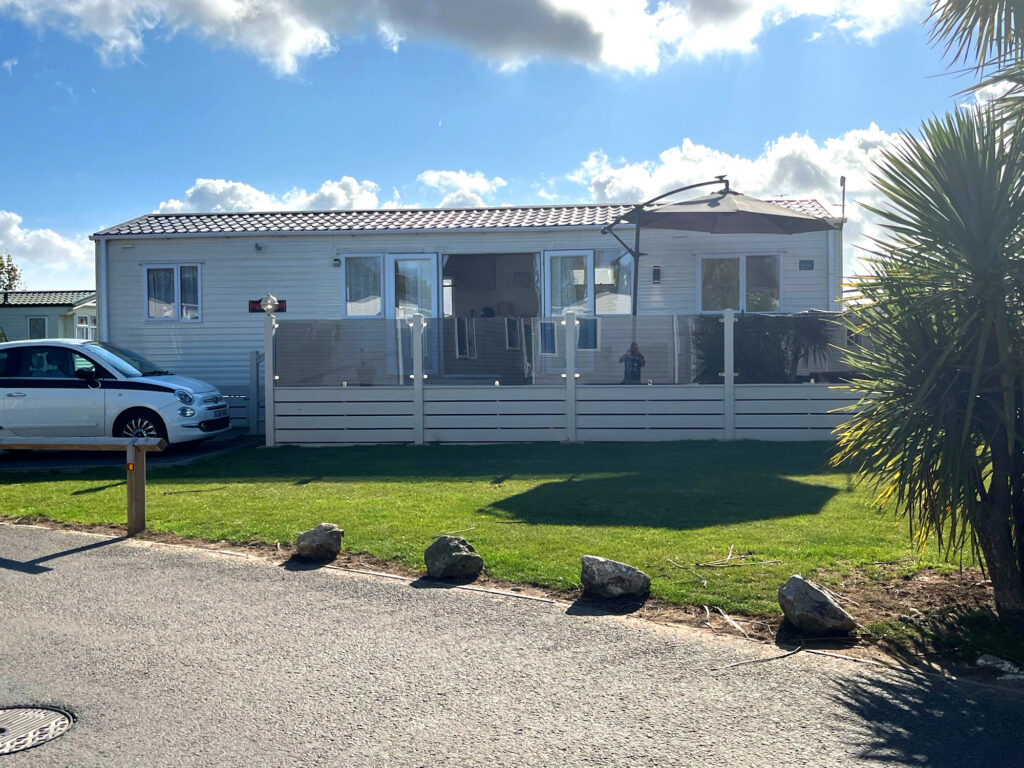 Seaside Holiday Home Sited in Birchington on Sea Kent holiday home for sale at a UK holiday park – interior view