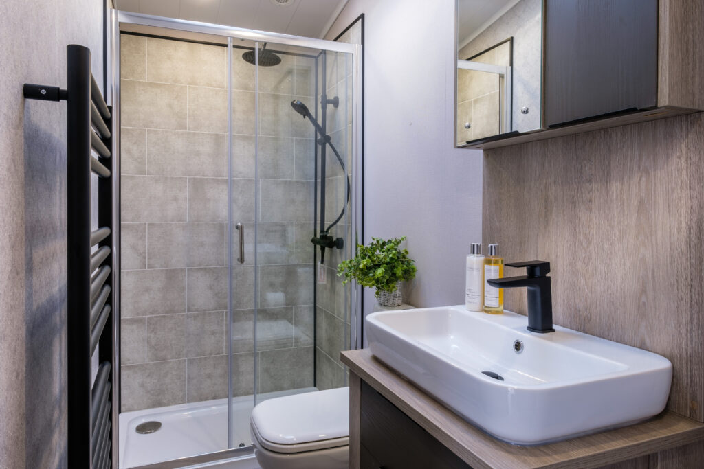 Master-shower-room-1024x683
