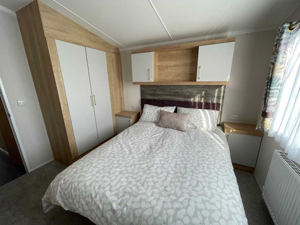 Main-bedroom-2-rs