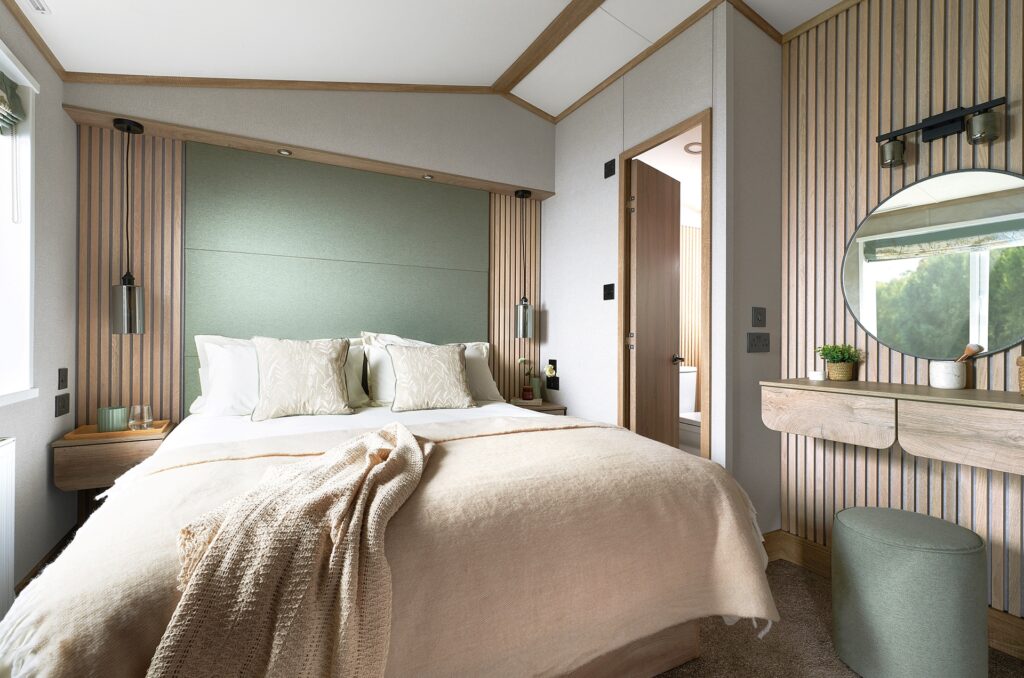 ABI_BEAUMONT_PRIMARY-BEDROOM_1814-1024x678