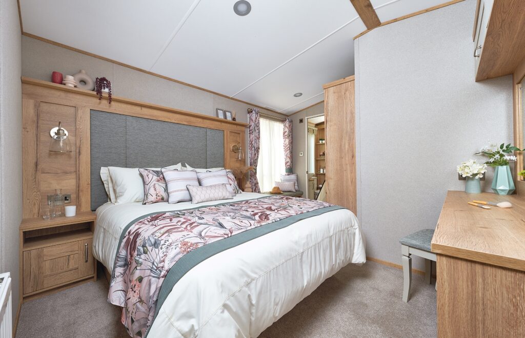 ABI_THE-AMBLESIDE_PRIMARY-BEDROOM_Window_0715-1024x659