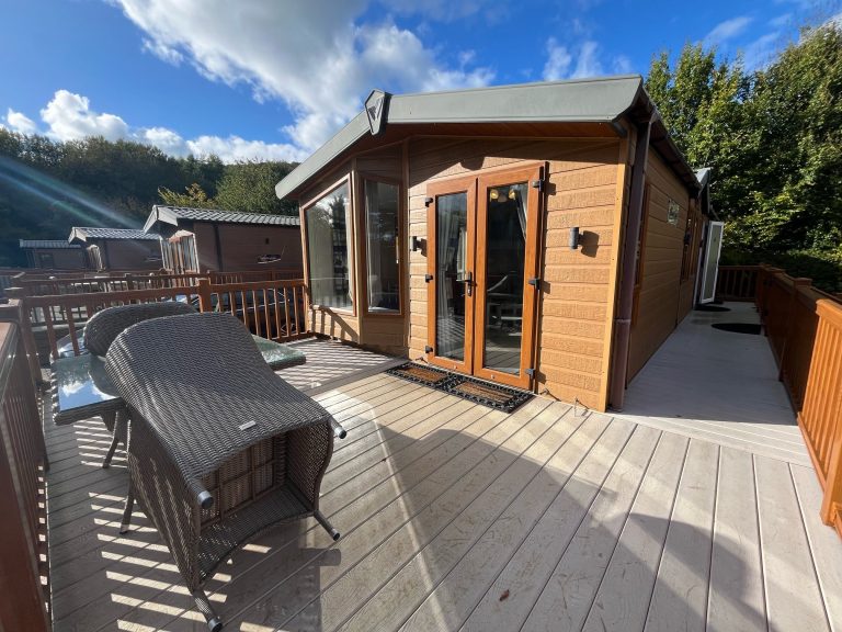 cheddar lodge