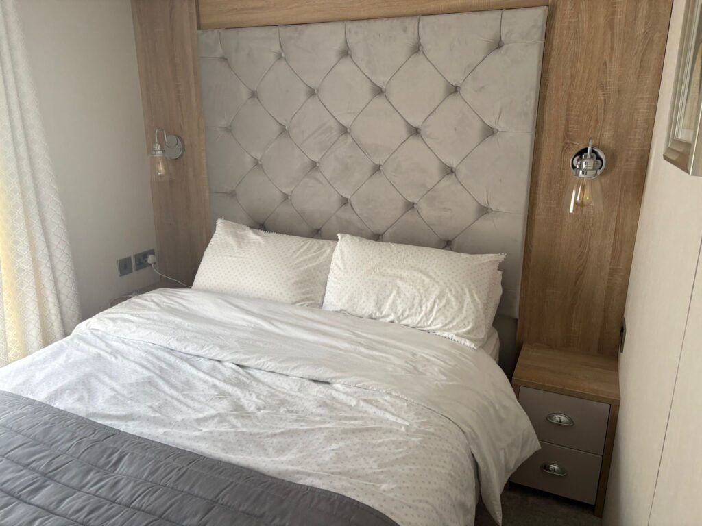 Bedroom-1-bed-1024x768