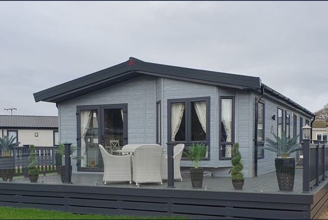 Atlas Lilac exterior view – static caravan for sale on Parklink