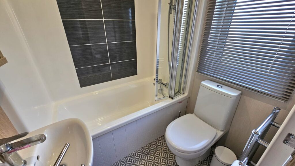 luxury static caravans bathroom