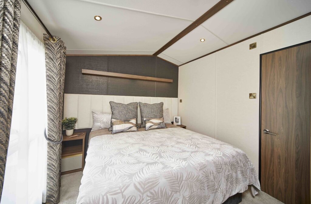 master-bedroom-1024x673