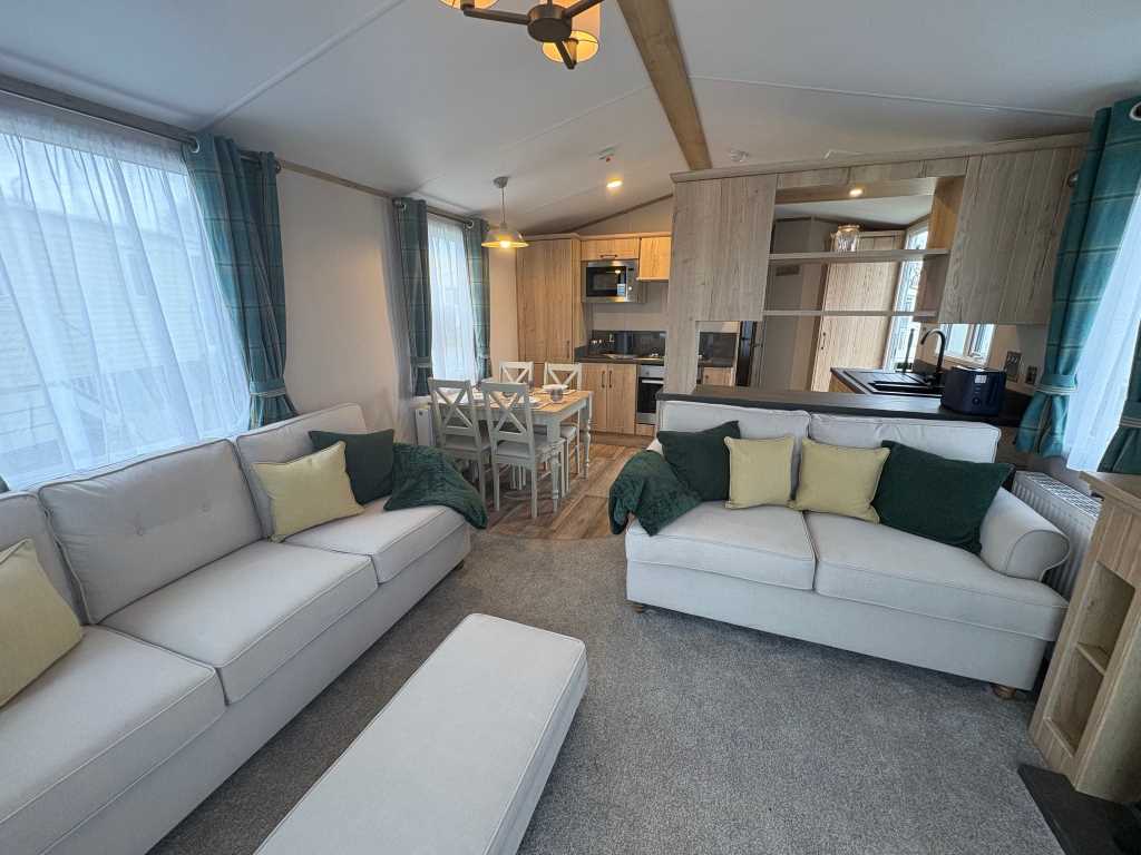 Lounge-8-rs