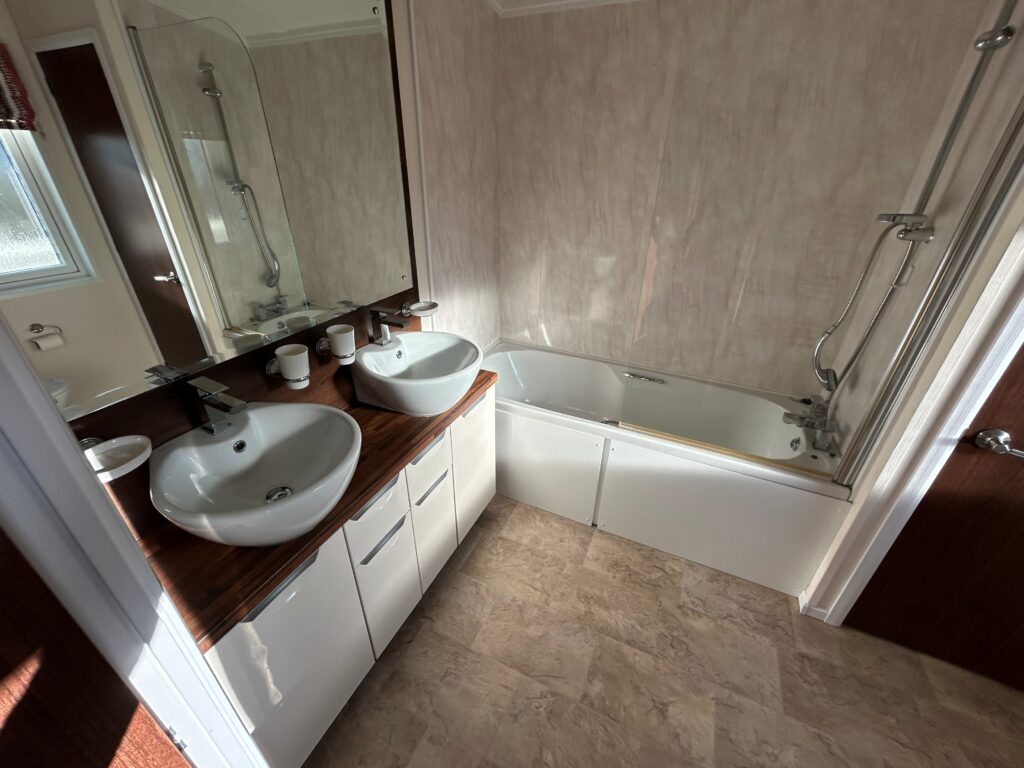 bathroom-1024x768