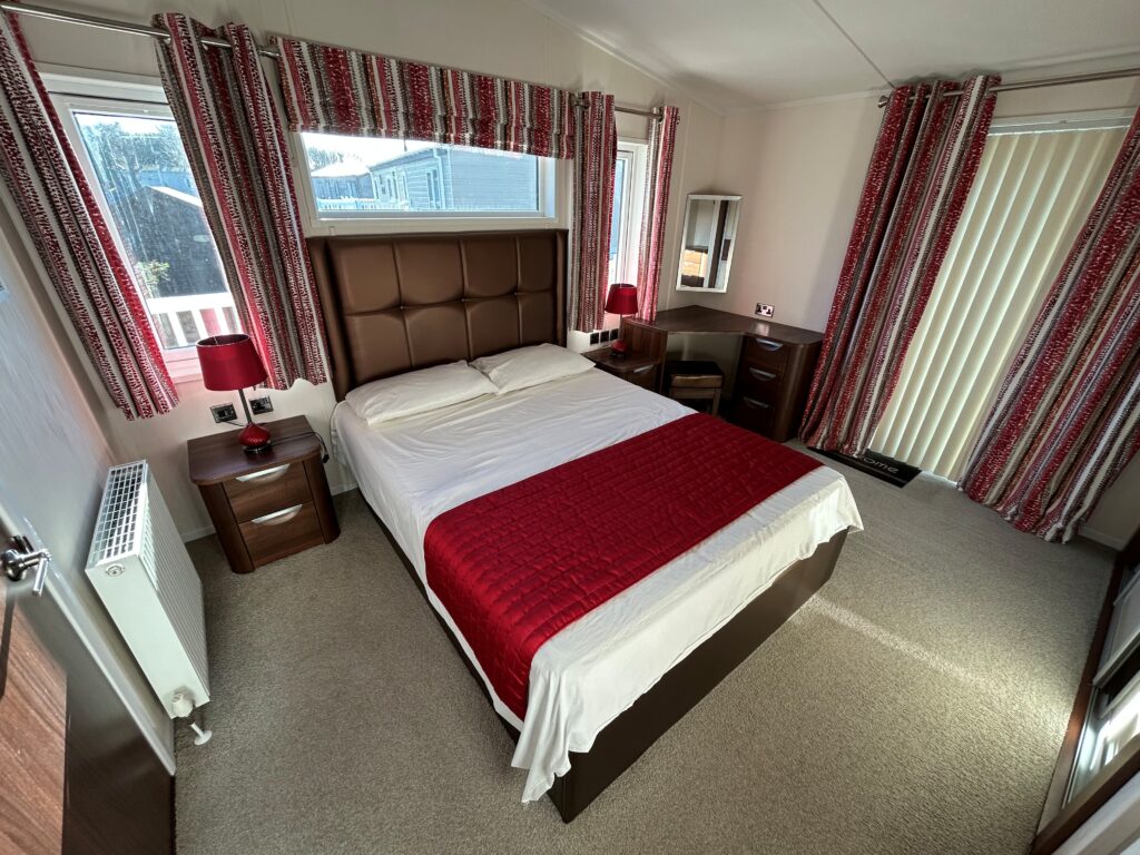 bedroom-1024x768