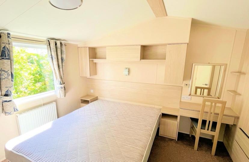 Oxwich-caravan-sale