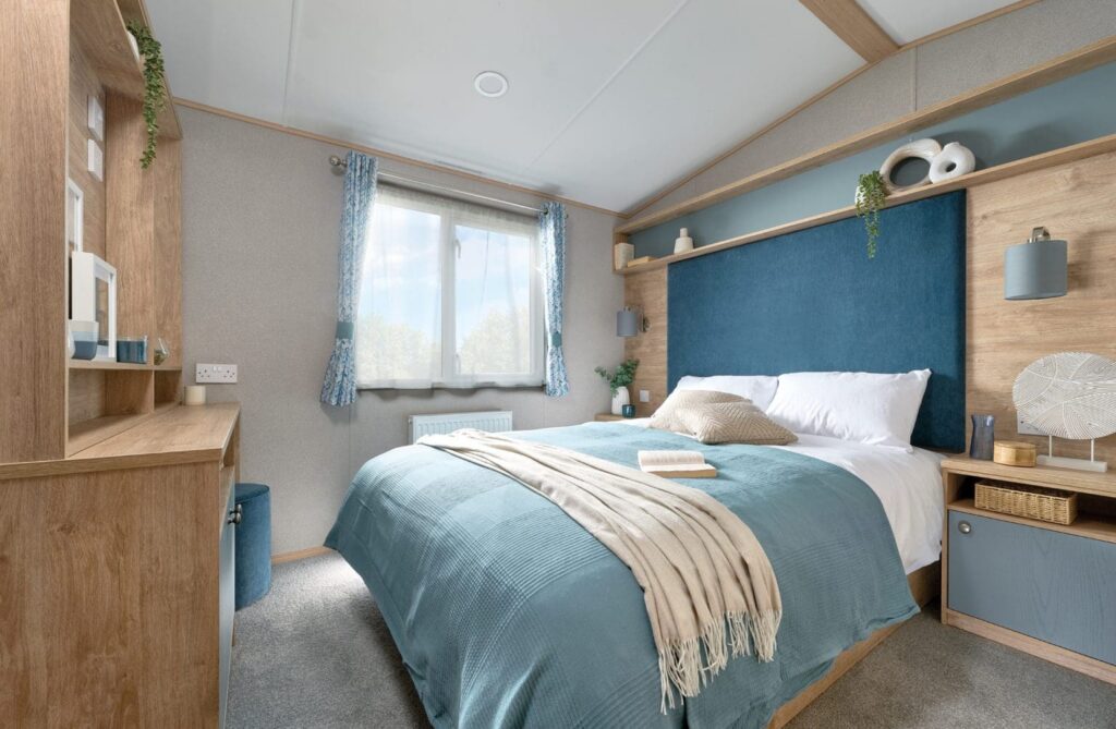 ABI_WIMBLEDON_MAIN_BEDROOM_0872_RT-1536x1003-1-1024x669