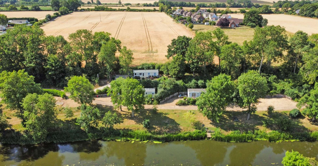 static caravans for sale in Bedfordshire
