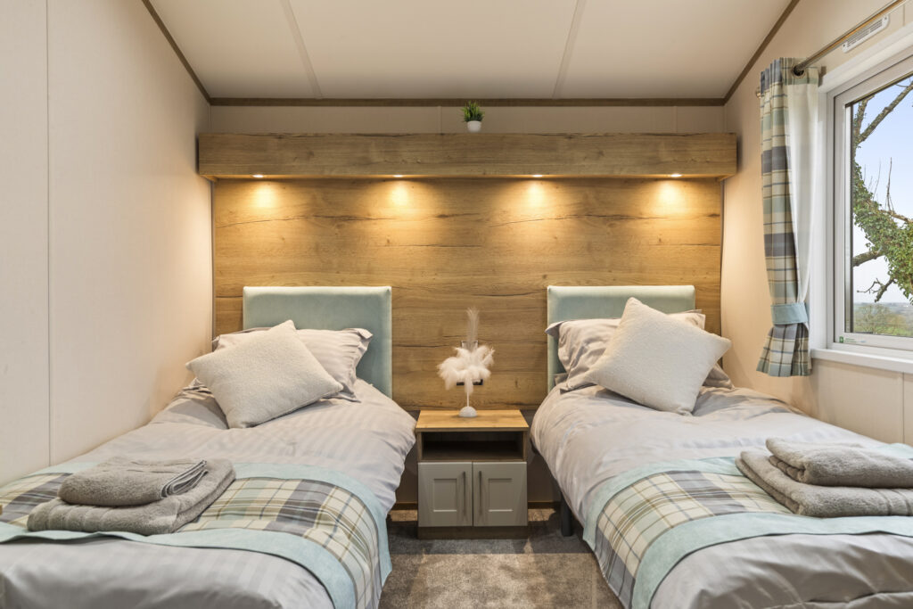 Kittiwake-Lodge-Shearwater-Sardis-0024-1024x683