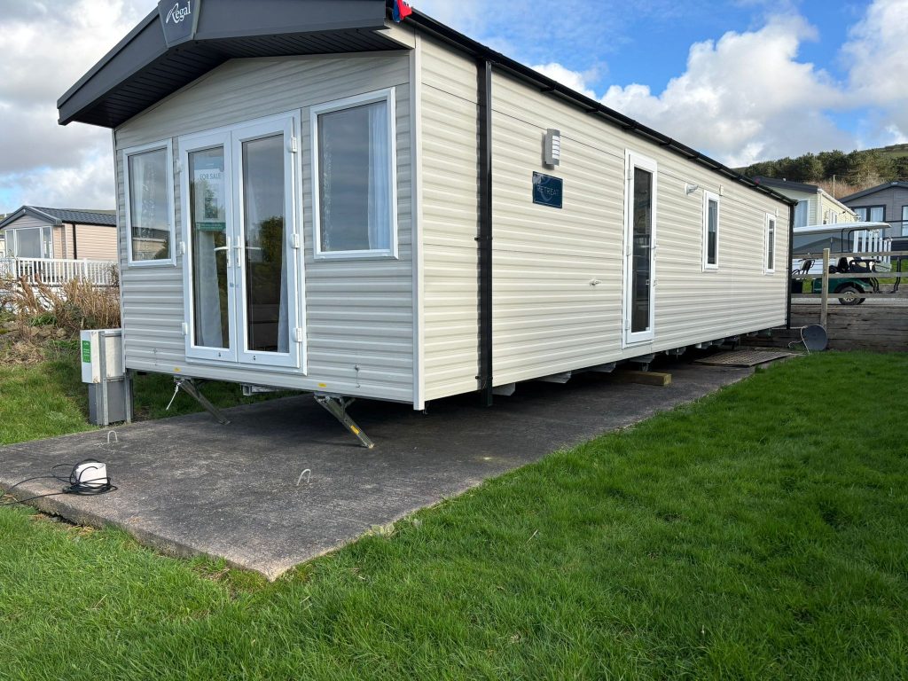 Regal Retreat exterior view – static caravan for sale on Parklink