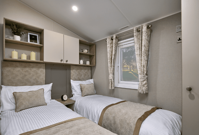 Salisbury_twin_bedroom_Gallery_image_c401597713-1