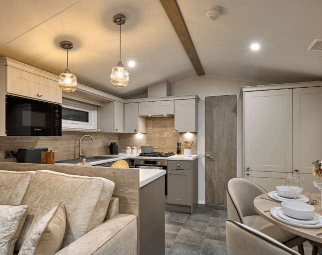medium_Salisbury_Kitchen_Diner_Room_feature_a789eb5706-.2-1