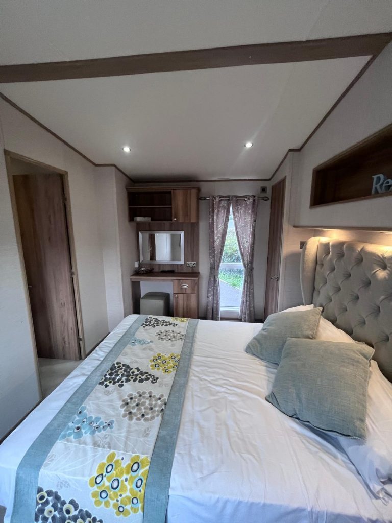 ABI-Ambleside-Main-bedroom-2-768x1024