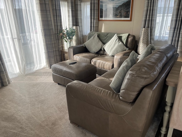 ABI-Beaumont-Lounge-2