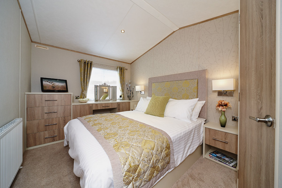 Carnaby-Helmsley-Main-bedroom