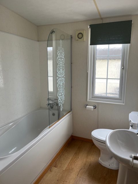 Omar-Brentmere-Bathroom-rotated