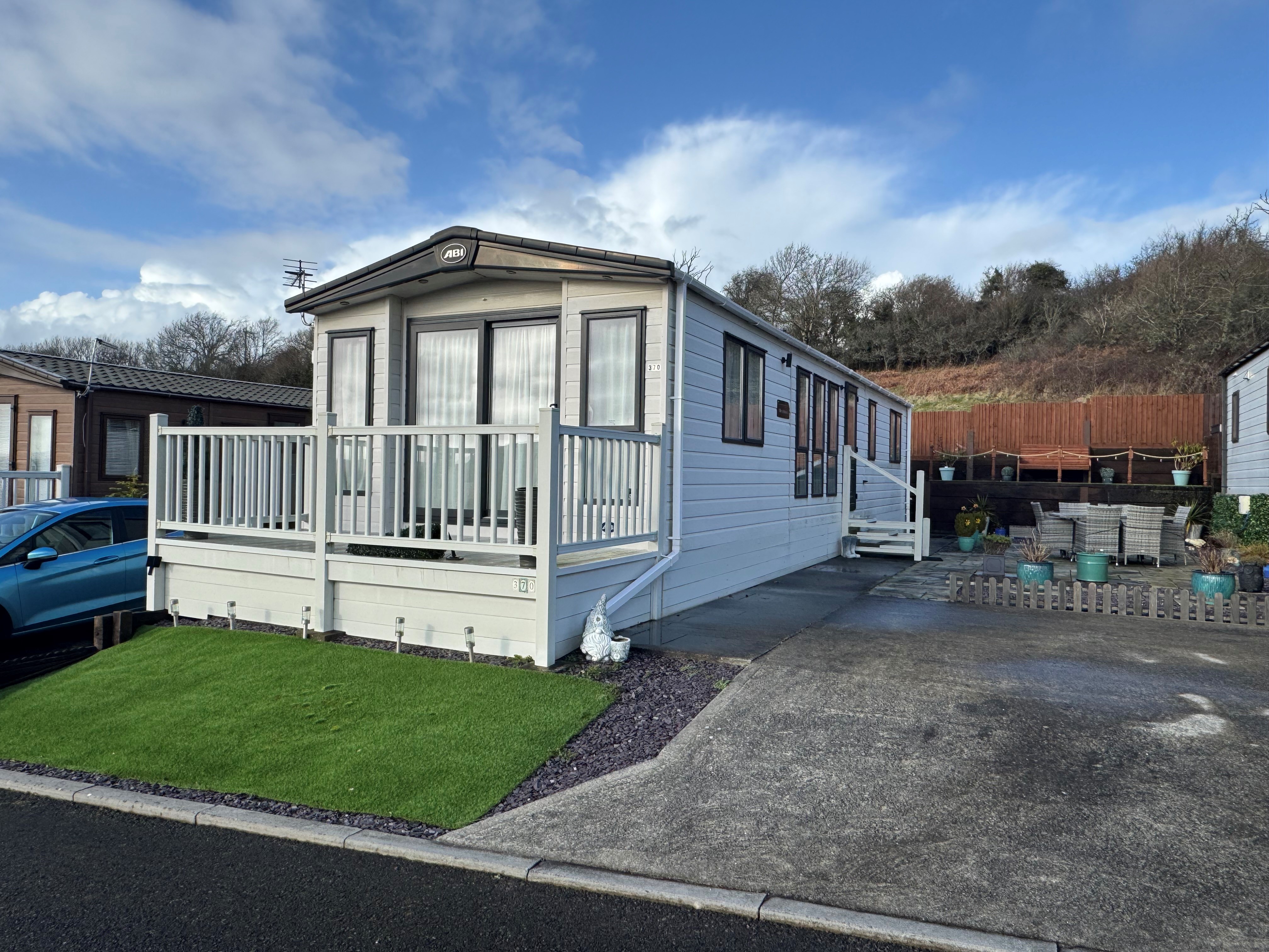 Static caravan holiday home exterior at a UK holiday park – view 1