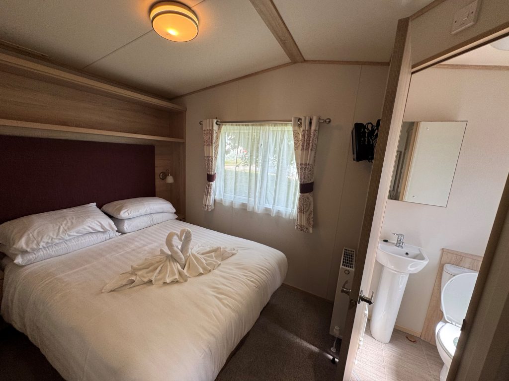 Plot-412-Main-bedroom-1024x768