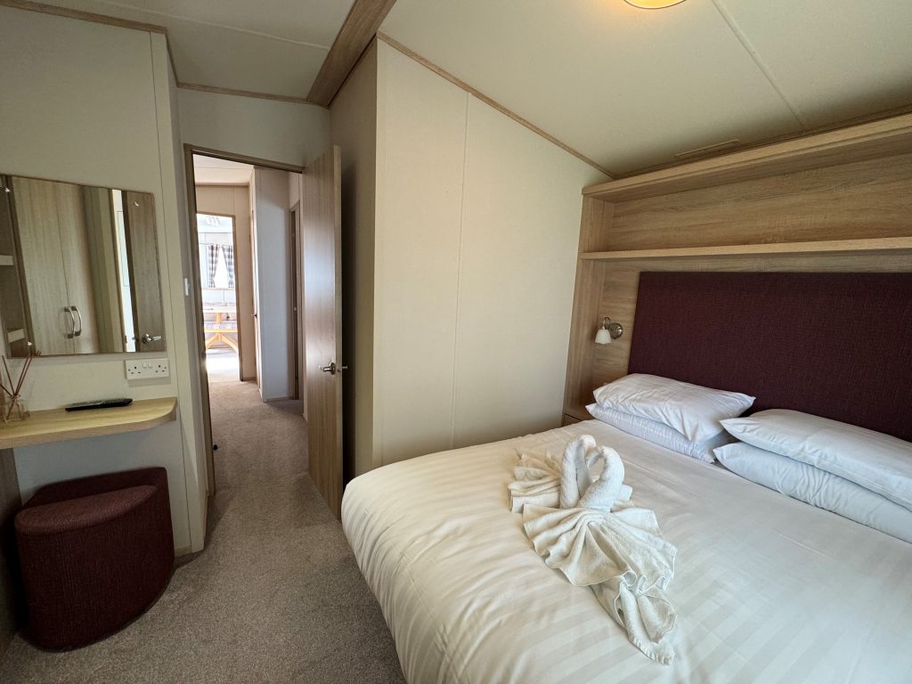 Plot-412-Main-bedroom-2-1024x768