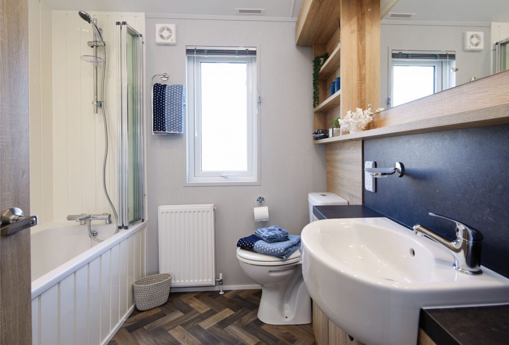 Willerby-Pinehurst-Bathroom-1024x695