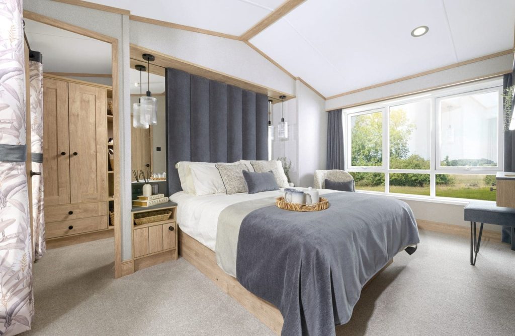 ABI_Balmoral_Bedroom_Main-1536x1003-1-1024x669