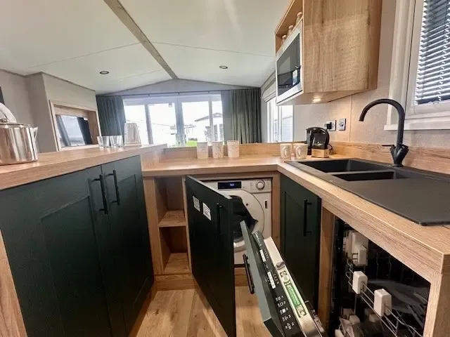 ABI-Ingleton-2025-CAR0064468-118237939