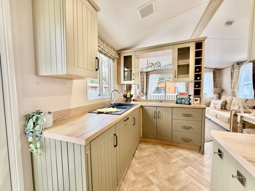 Atlas-Debonair-2020-PL133846-130681450-1024x768