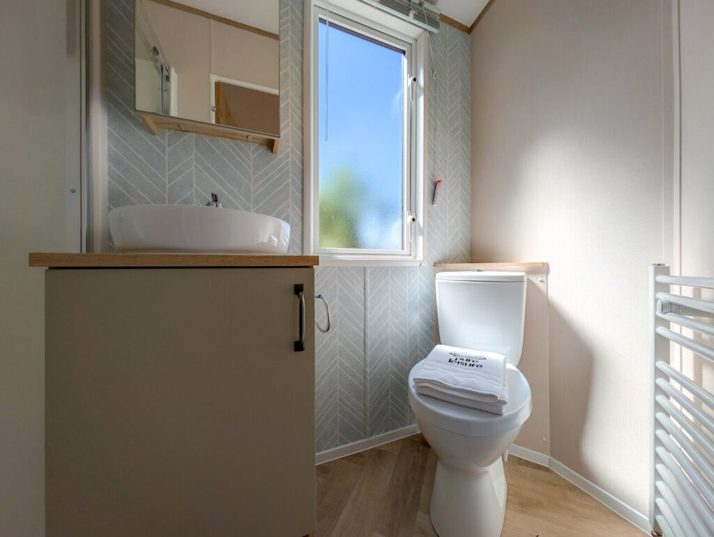 Hall-More-Atlas-Debonair-0426-0003-1024x771