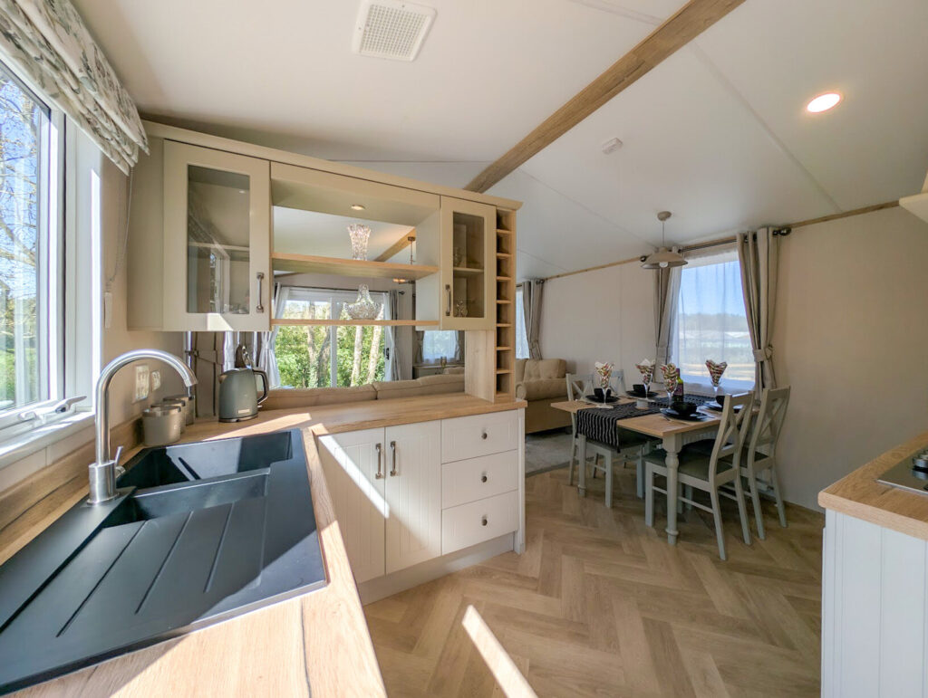 Hall-More-Atlas-Debonair-0426-0008-1024x771