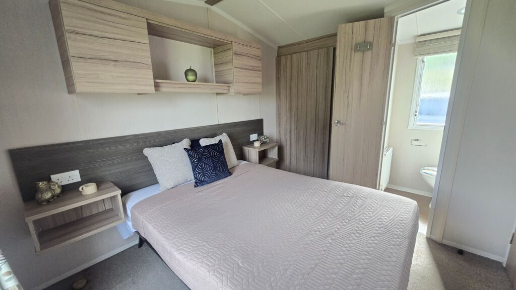 Master-Bedroom-2-1024x577