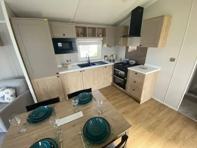 Sunseeker-Sandgate-2026-CAR0065484-138450977