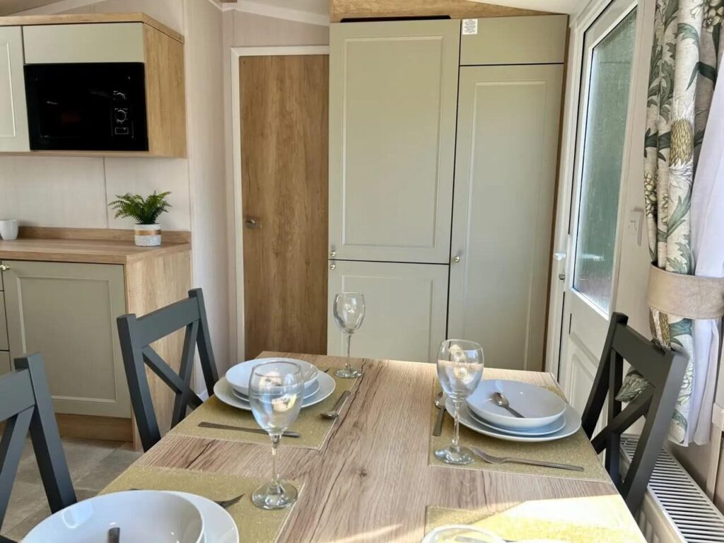 Swift-Provence-2025-VS858558-136326907-1024x768