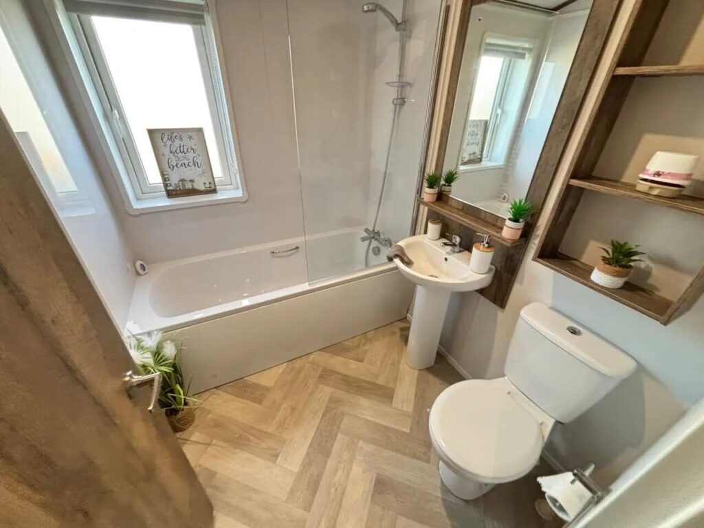 Willerby-Horsham-2025-VS145369-136328415-1024x768