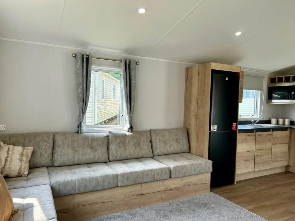 Willerby-Midhurst-2024-VS675902-136378627-1024x768