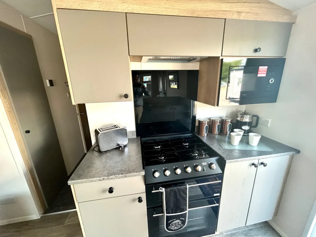 Willerby-Rio-2025-CAR0064331-111662263-1024x768