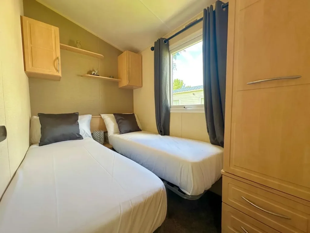 Willerby-Rio-Gold-2011-pkK57jBDhS-143120649-1024x768