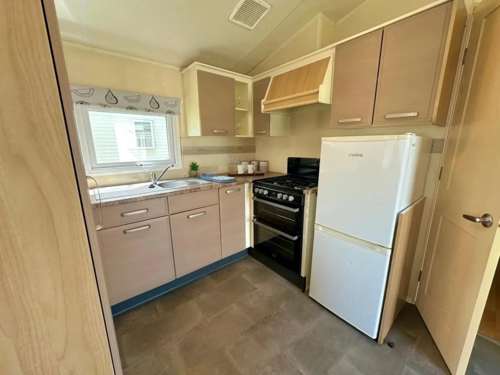 Willerby-Rio-Gold-2011-pkK57jBDhS-143120681-1024x768