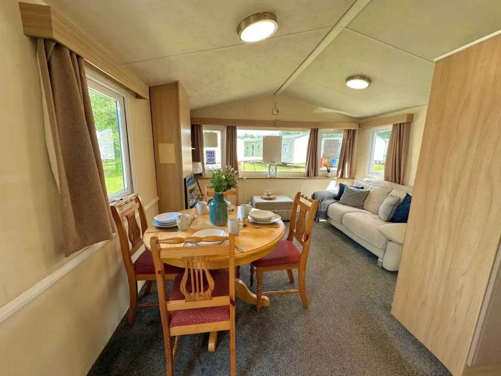 Willerby-Rio-Gold-2011-pkK57jBDhS-143120698-1024x768