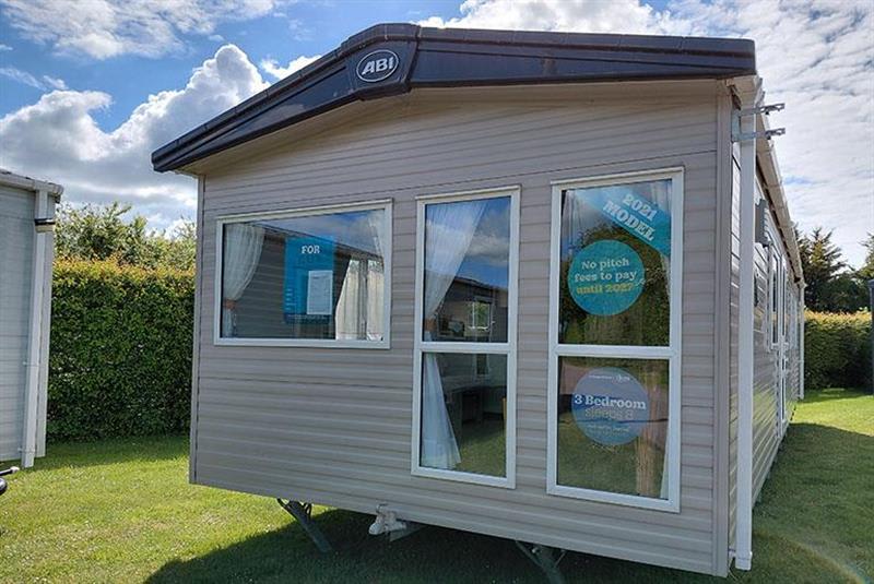 Static caravan holiday home holiday home for sale at a UK holiday park – exterior view – ref VS942483