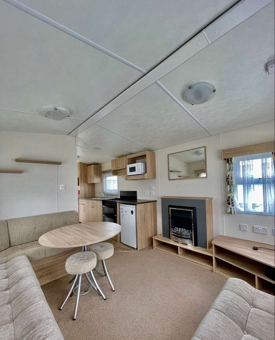 Atlas Oasis living room at a UK holiday park – view 1