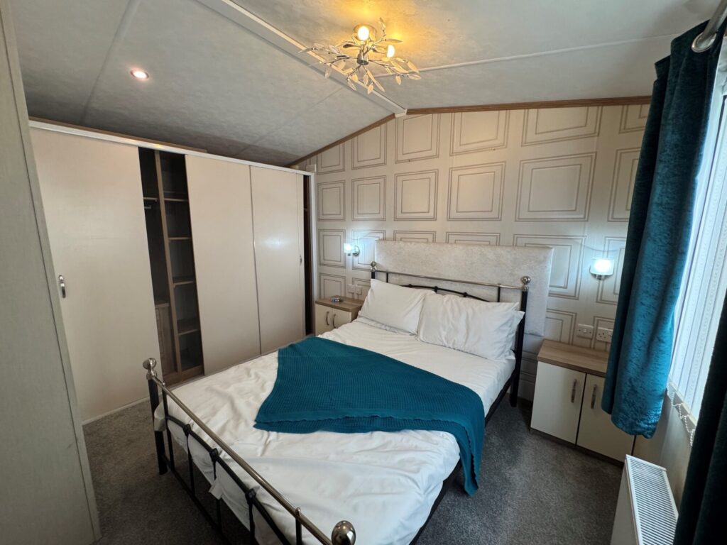 Pemberton-Marlow-Main-bedroom-1-1024x768