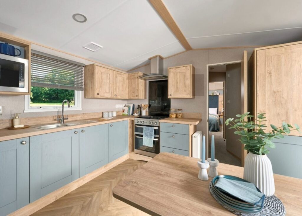 finlake-abi-wimbledon-fw12-kitchen-1024x732