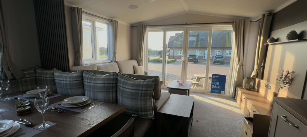 swift-morlaix-2025-seal-bay-resort-2-1024x457