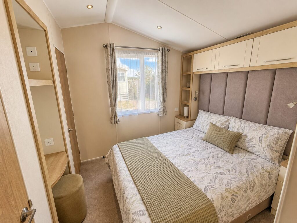 Main-Bedroom-1024x768