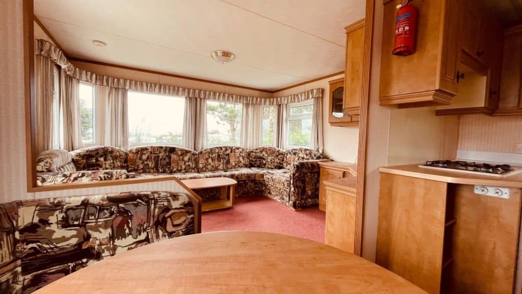 Willerby-Beeston-Gold-Lounge-2-1024x576